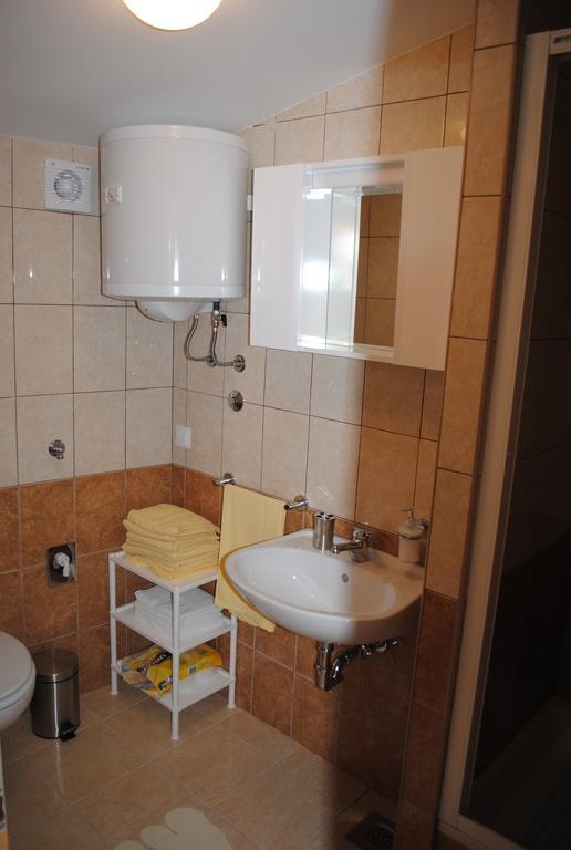 Apartments Kairos - Bili 9 Kaštela Quarto foto